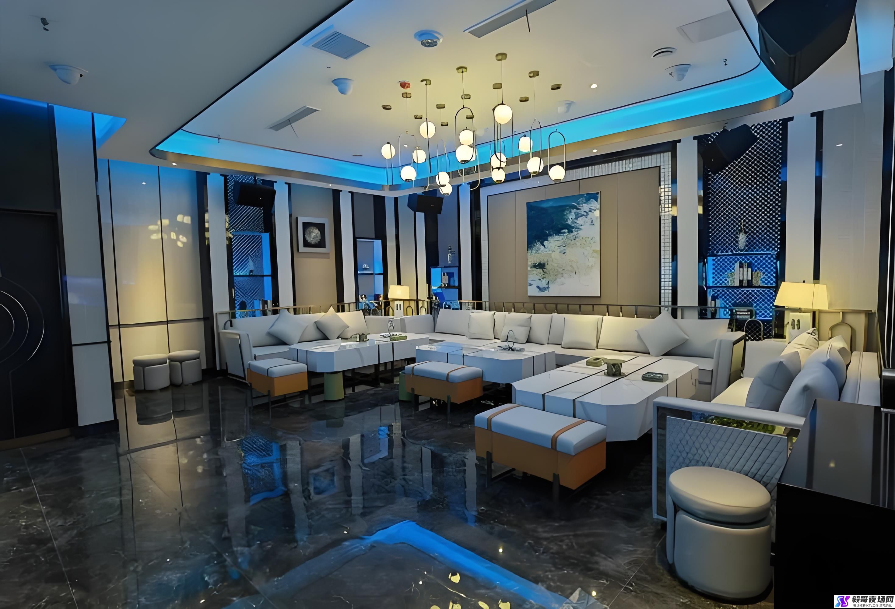 加入我们：高端会所诚聘各类人才，无年龄限制，机遇多多！